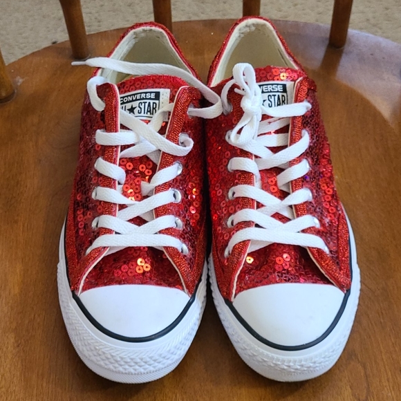 sparkle red converse
